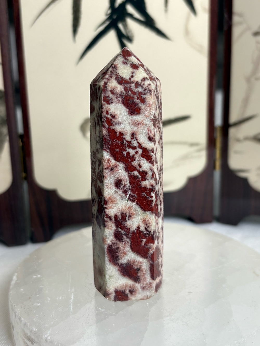 Red dendritic agate tower
